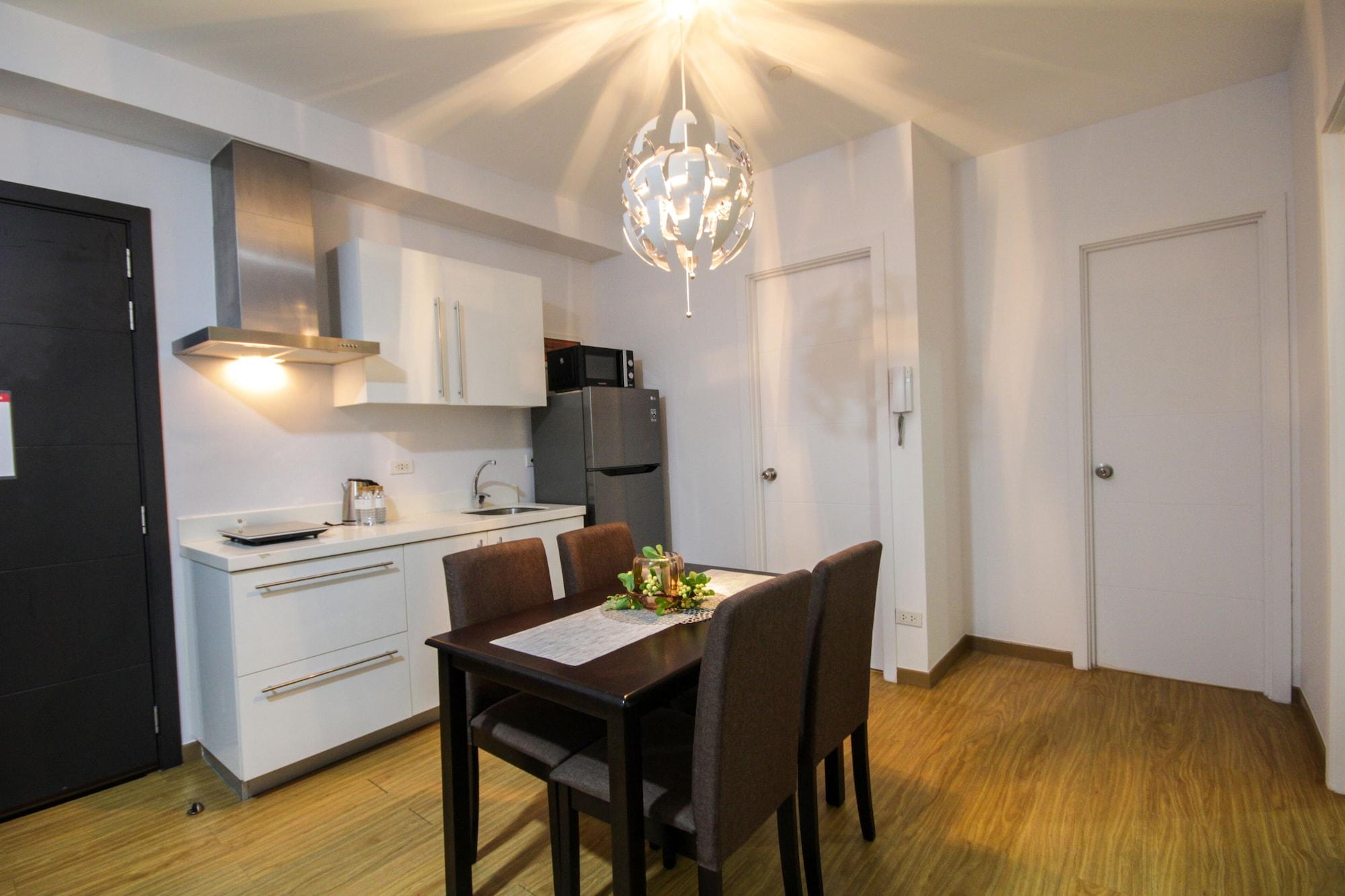 Siglo Suites @ The Acqua Private Residences Mandaluyong Esterno foto