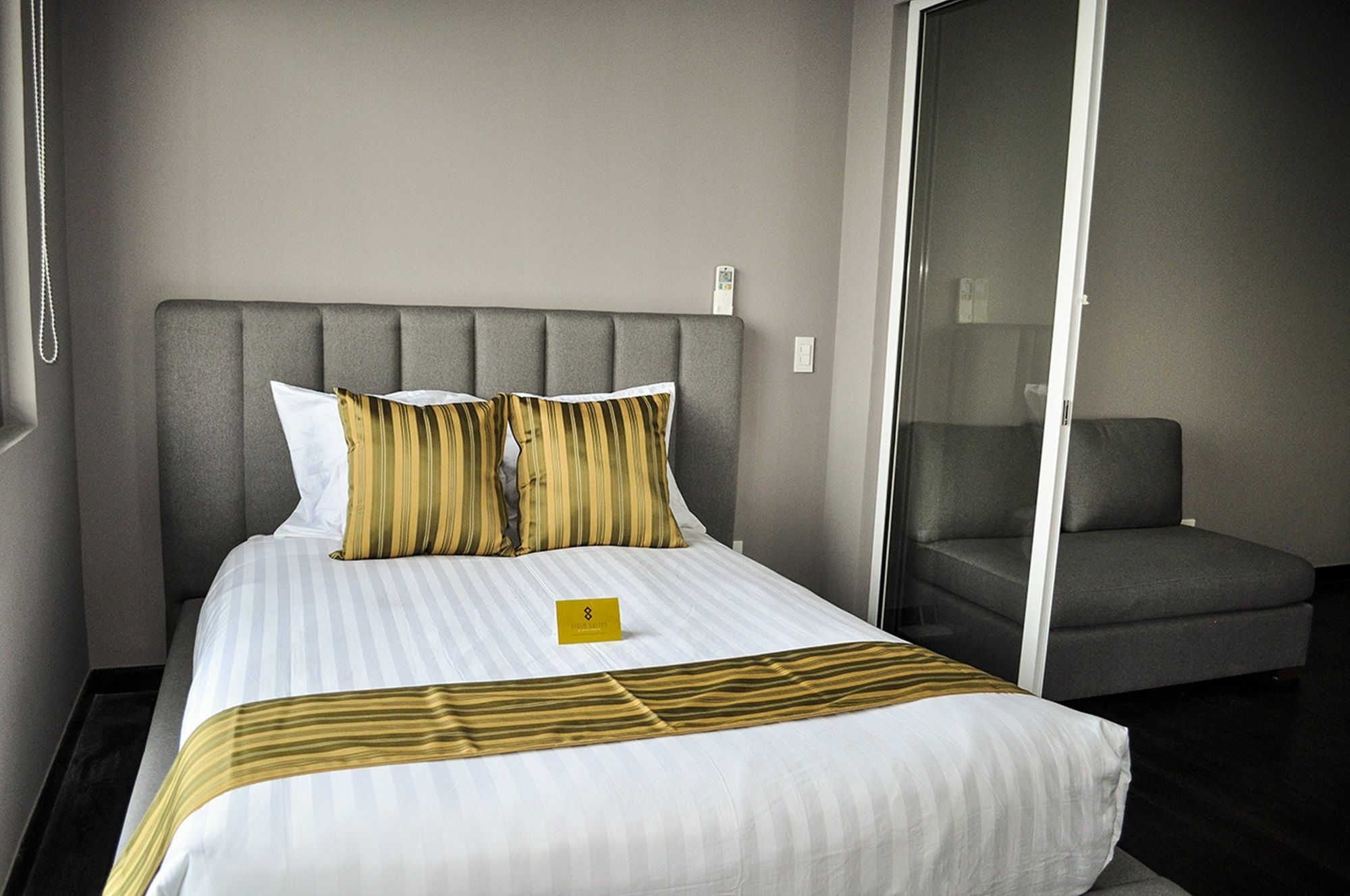 Siglo Suites @ The Acqua Private Residences Mandaluyong Esterno foto